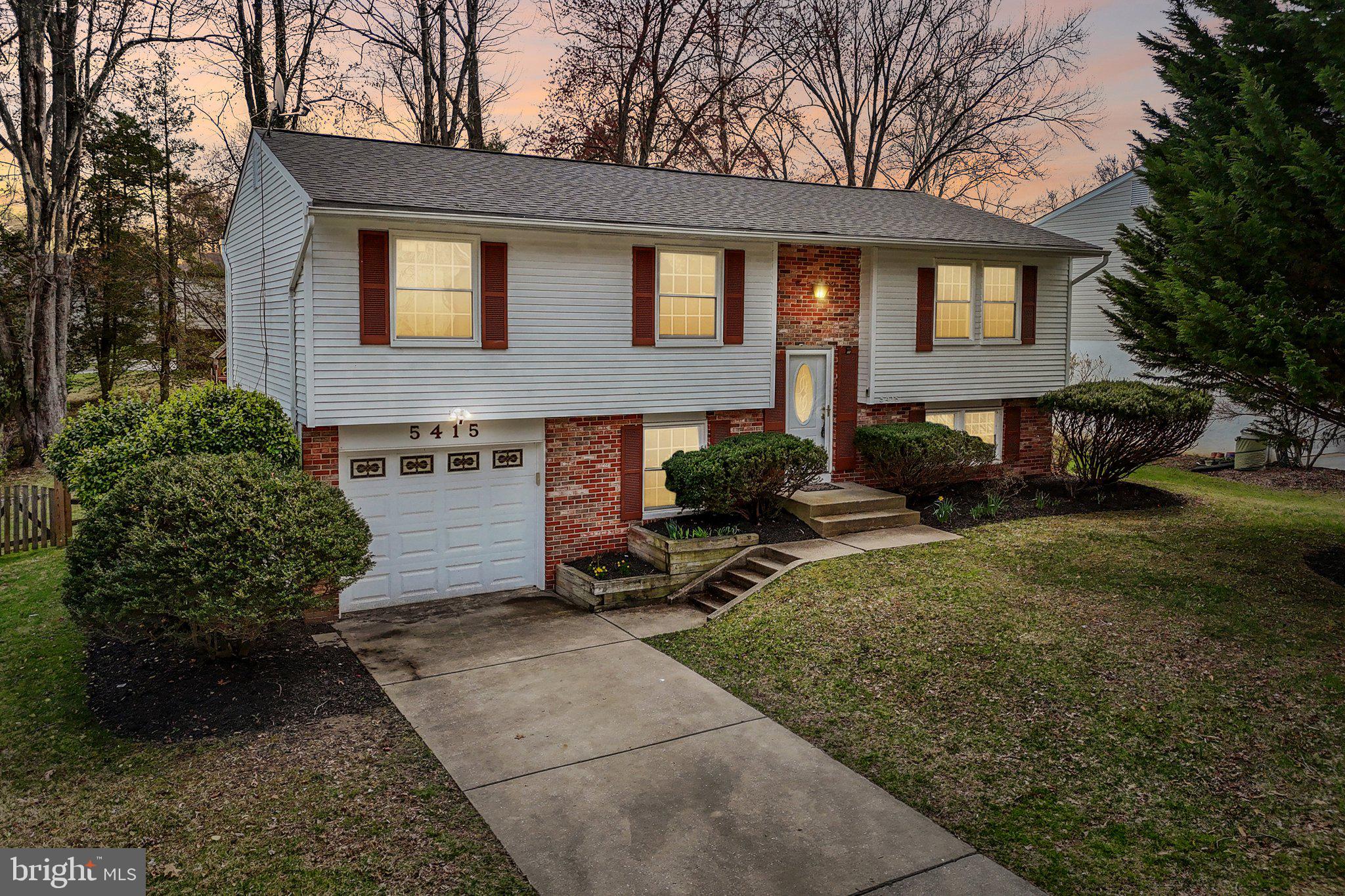 5415 Thunder Hill Road Columbia, MD 21045 - Photo 1 of 54 a backyard of a house with seating space
