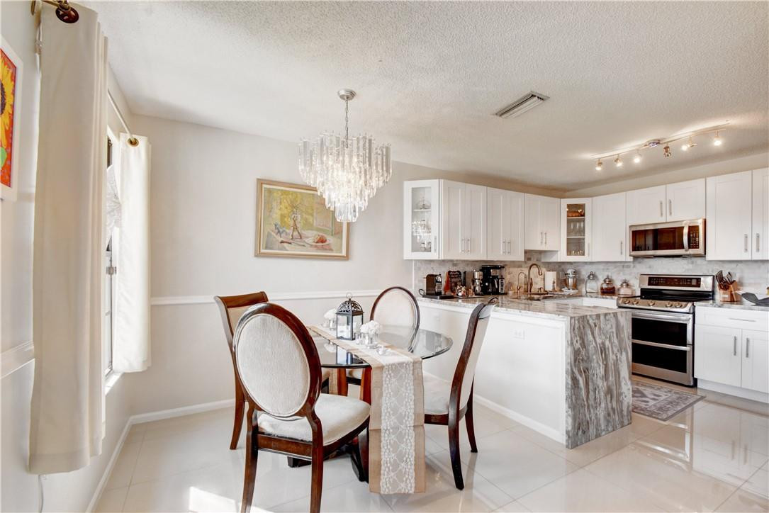 6746 Montego Bay Boulevard, Unit D Boca Raton, FL 33433 - Photo 12 of 39 Photo 12