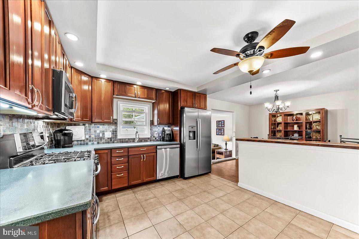 13 McCormick Avenue Ridley Park, PA 19078 - Photo 9 of 41 Kitchen