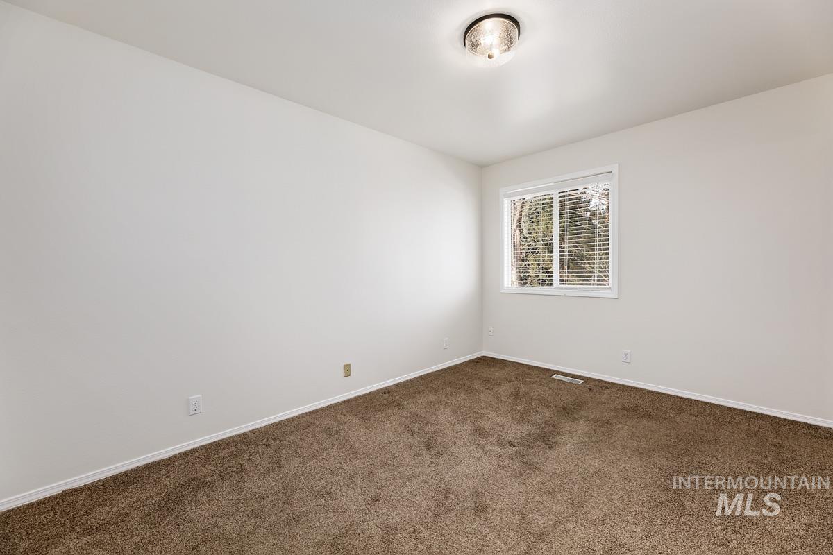 992 North Pinnacle Way Eagle, ID 83616 - Photo 21 of 41