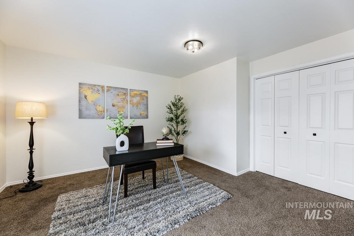 992 North Pinnacle Way Eagle, ID 83616 - Photo 4 of 41