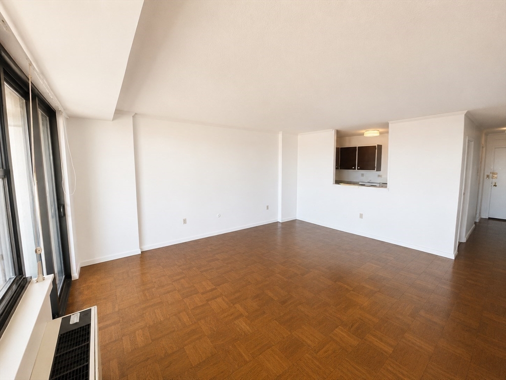 9 Hawthorne Place, Unit 12F Boston, MA 02114 - Photo 6 of 14