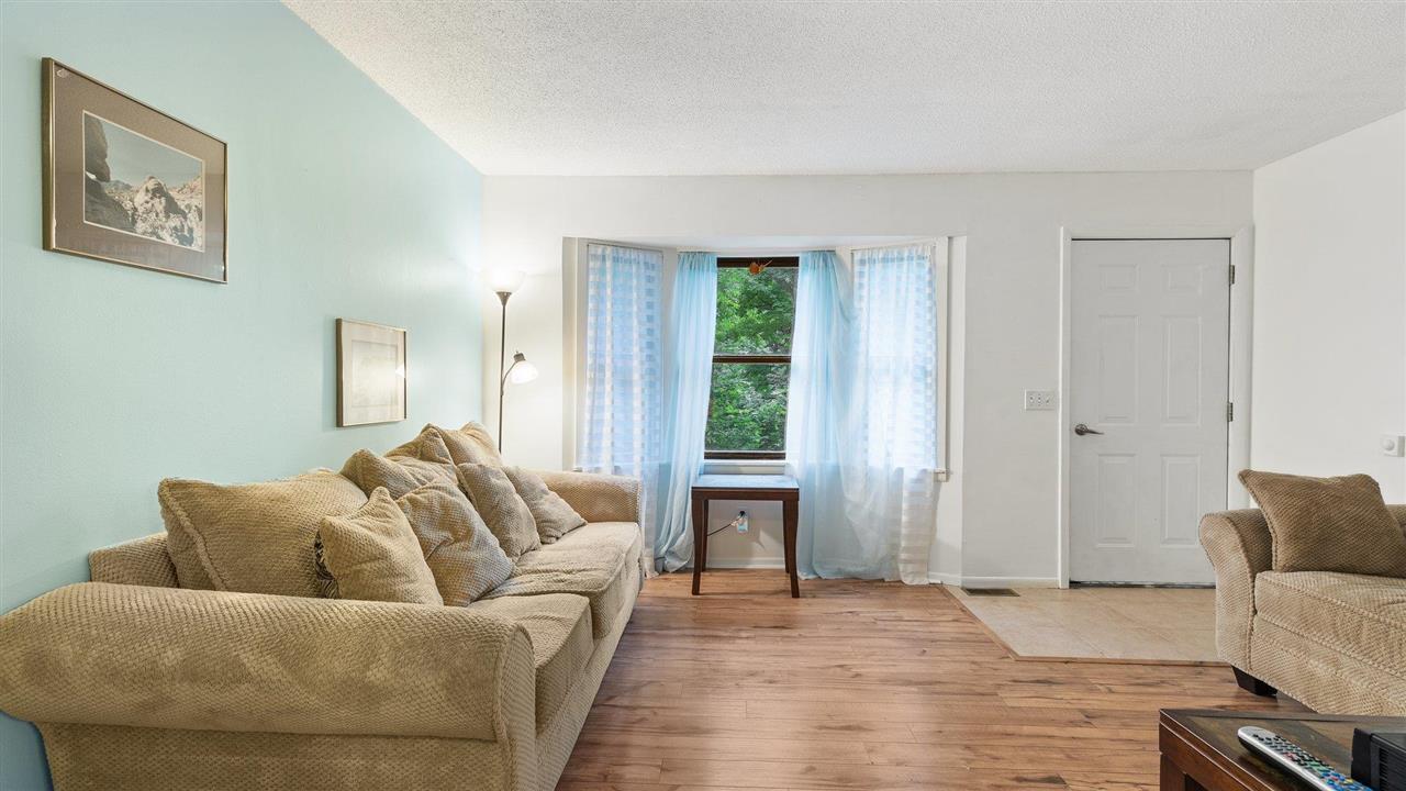 4194 Brammer Road Traverse City, MI 49685 - Photo 3 of 34 1891505-2.JPG
