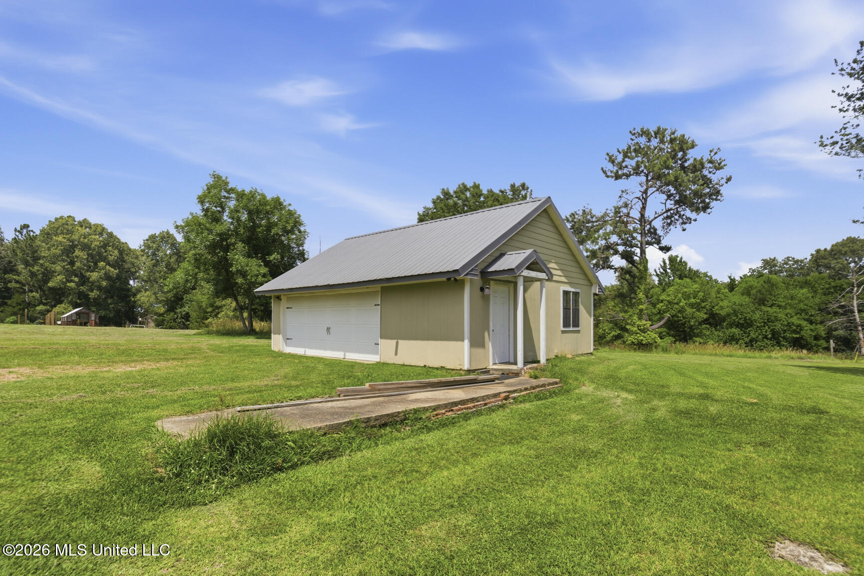 301 Oakdale Road Madison, MS 39110 - Photo 5 of 20 301 Oakdale-4