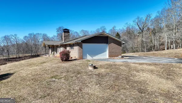 $395,000 | 85 Chatuge Shores Circle, Hayesville, NC 28904