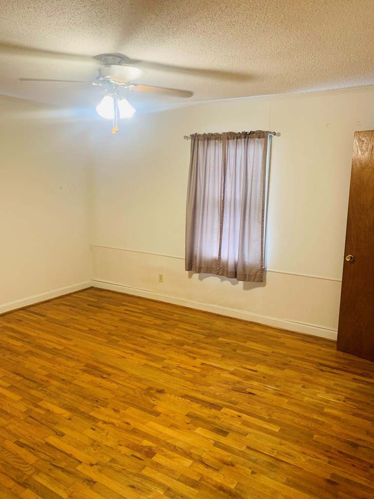 211 Cuttino Road Sumter, SC 29150 - Photo 6 of 9 Gallery Image 6