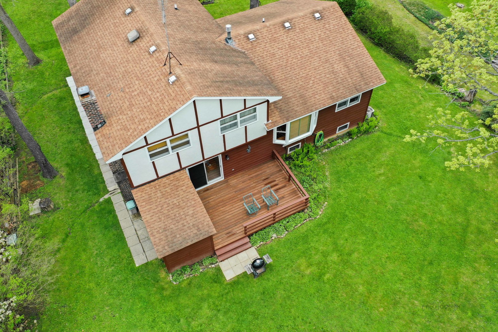 7712 Ravina Drive Spring Grove, IL 60081 - Photo 28 of 30 an aerial view of a house with backyard