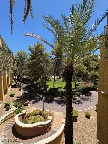 $1,450 | 230 East Flamingo Road, Unit 202, Las Vegas, NV 89169