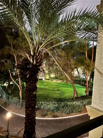 $1,450 | 230 East Flamingo Road, Unit 202, Las Vegas, NV 89169