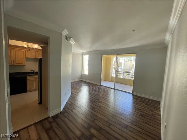 $1,450 | 230 East Flamingo Road, Unit 202, Las Vegas, NV 89169