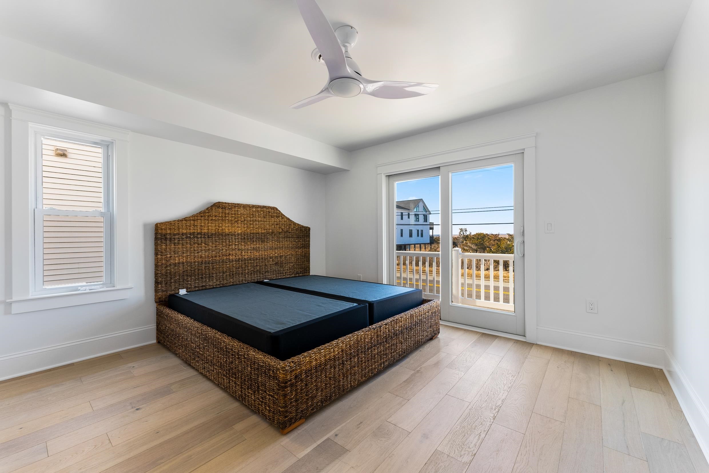 2701 Landis Avenue, Unit B SOUTH Sea Isle City, NJ 08243 - Photo 28 of 34 a living room with furniture and a table