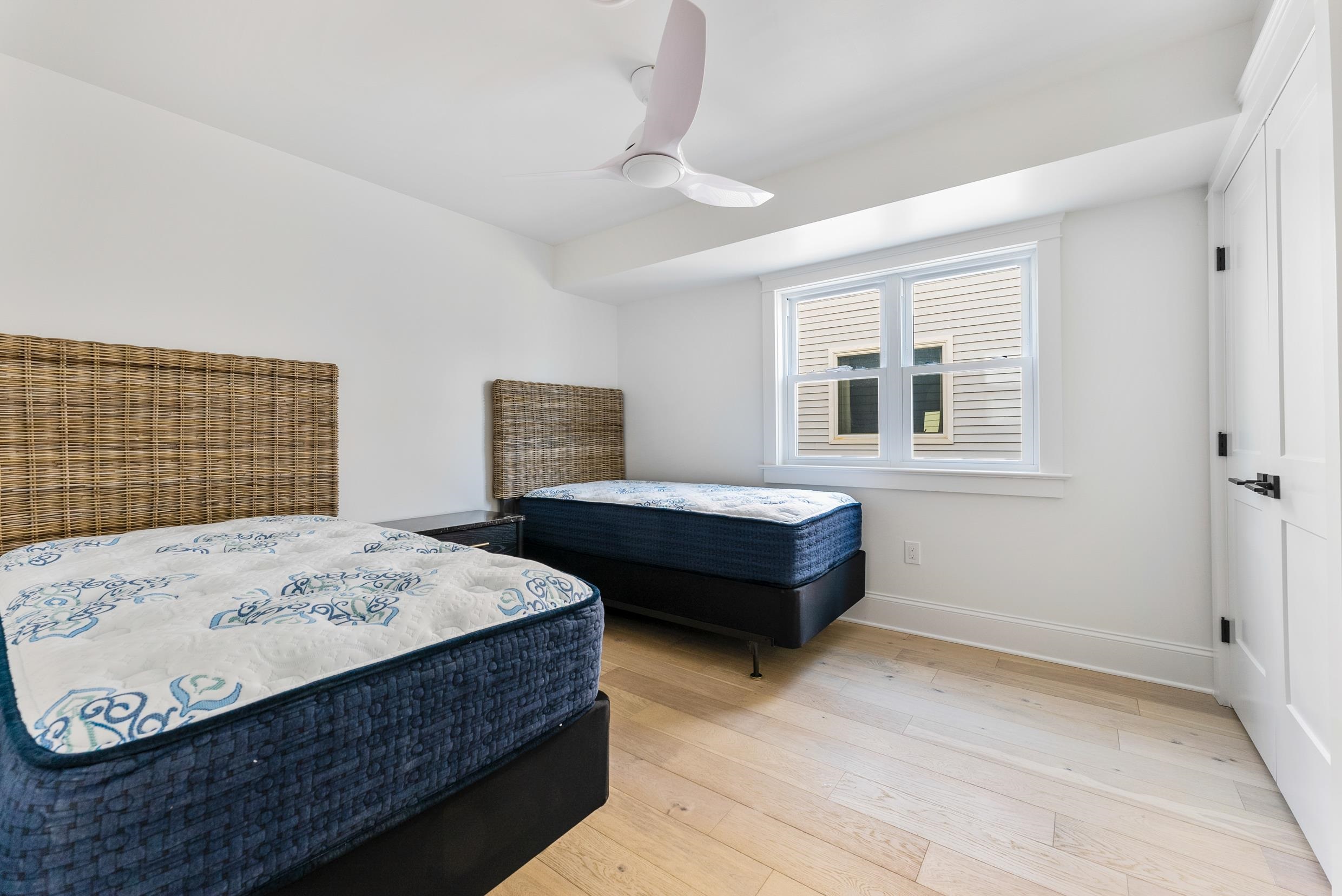 2701 Landis Avenue, Unit B SOUTH Sea Isle City, NJ 08243 - Photo 31 of 34 a bedroom with bed and a window