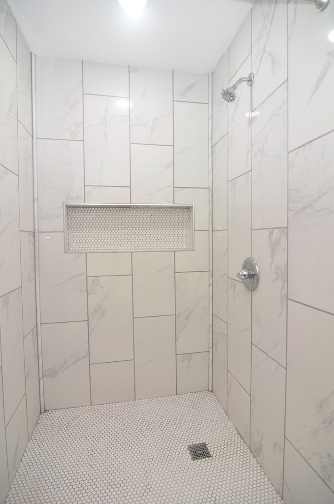 3426 Edgewood Road Columbus, GA 31907 - Photo 18 of 42 Primary Bathroom