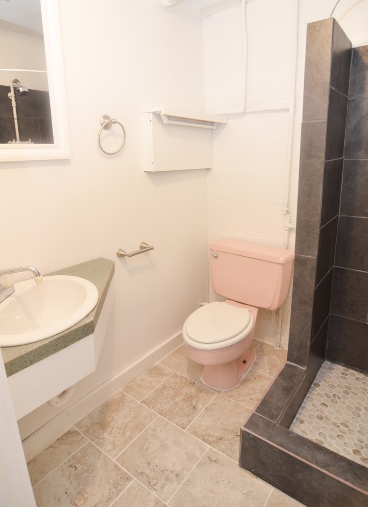 3426 Edgewood Road Columbus, GA 31907 - Photo 27 of 42 Apartment Bathroom