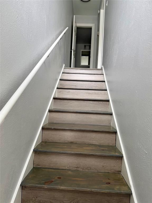 12818 Midway Road, Unit 1089 Dallas, TX 75244 - Photo 11 of 18 a view of entryway