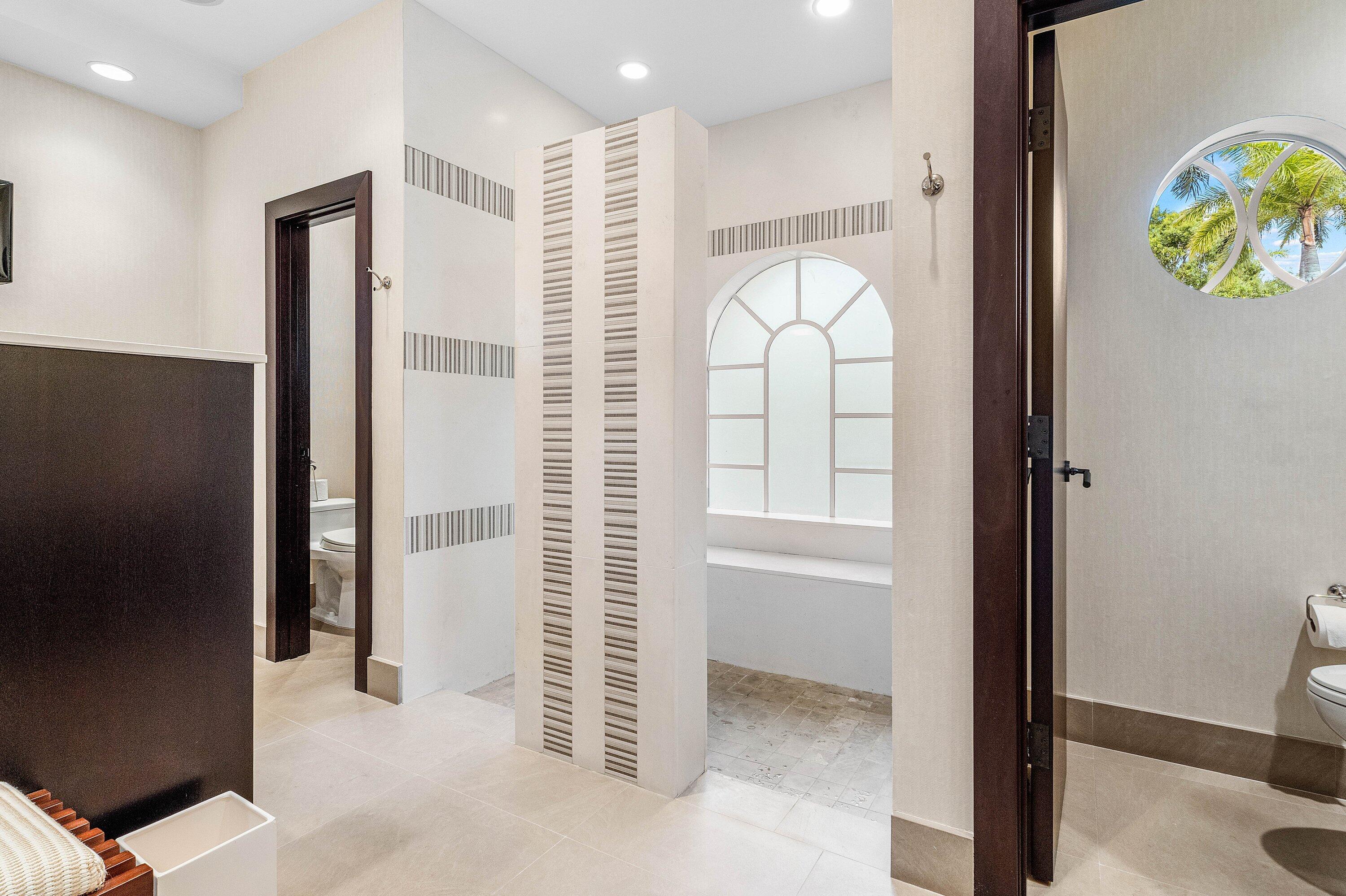 7210 Ayrshire Lane Boca Raton, FL 33496 - Photo 28 of 63 Primary Bath