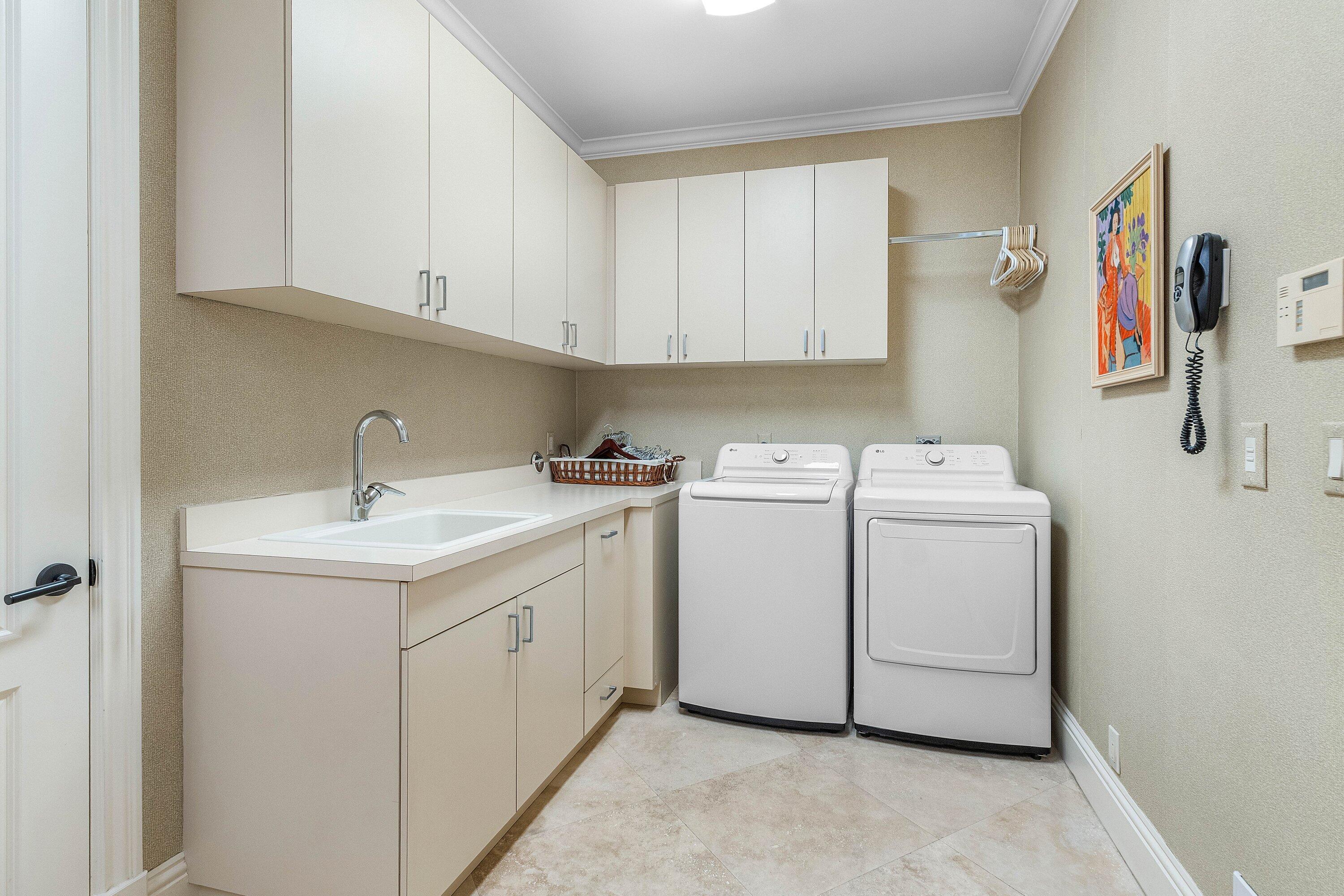 7210 Ayrshire Lane Boca Raton, FL 33496 - Photo 39 of 63 Laundry Room