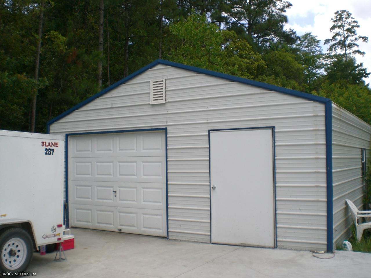 1140 Jones Road Jacksonville, FL 32220 - Photo 4 of 11 Garage 1