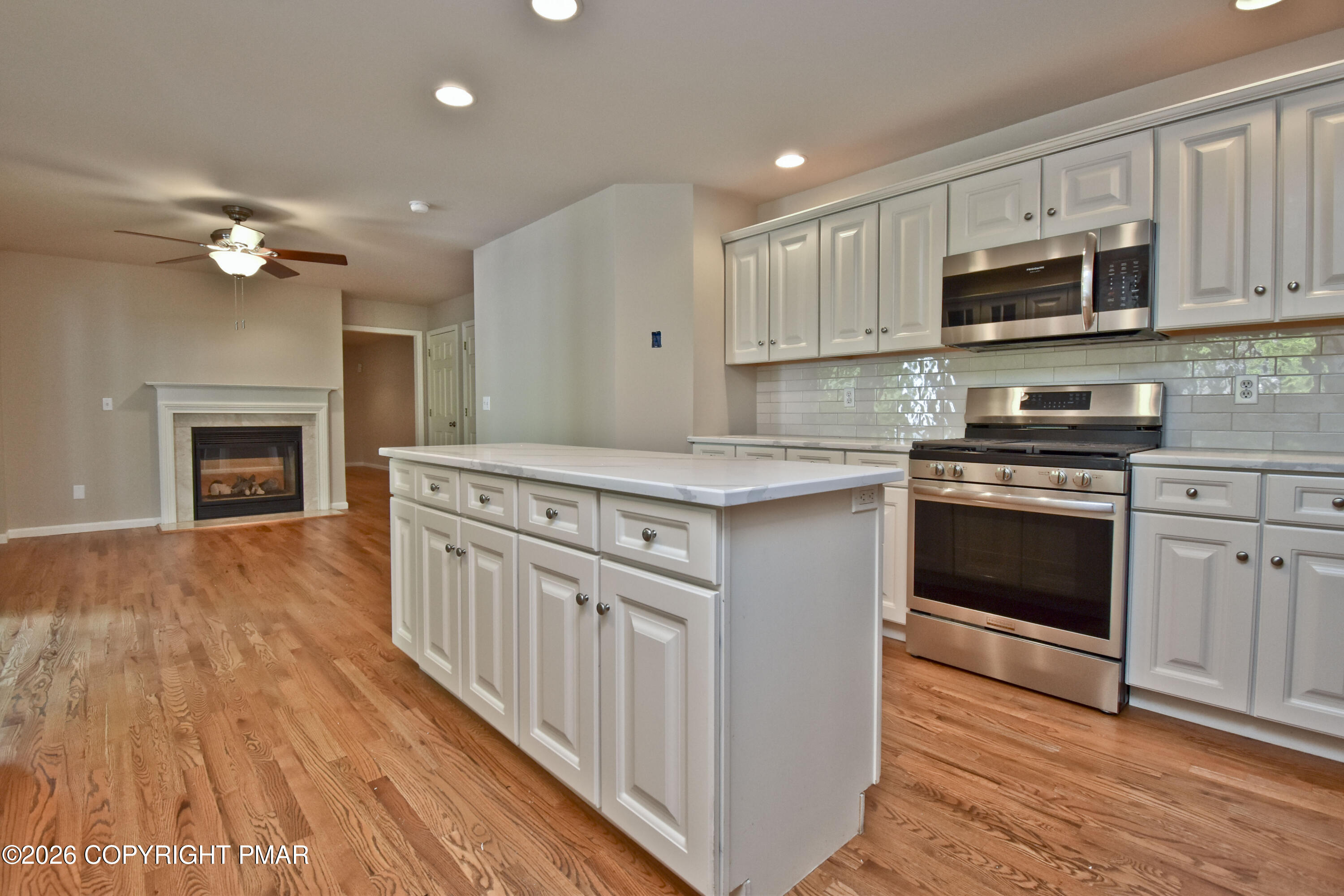 508 Quail Ridge Lane Stroudsburg, PA 18360 - Photo 13 of 74 3 Kitchen (8)