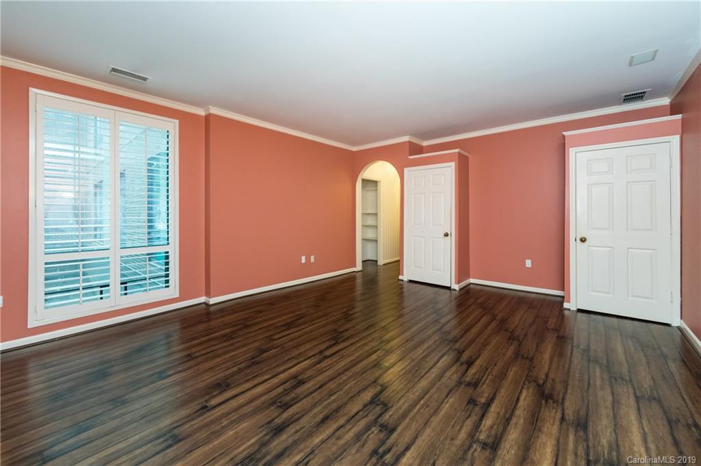 906 Cherokee Road Charlotte, NC 28207 - Photo 12 of 18 Gallery Image 12