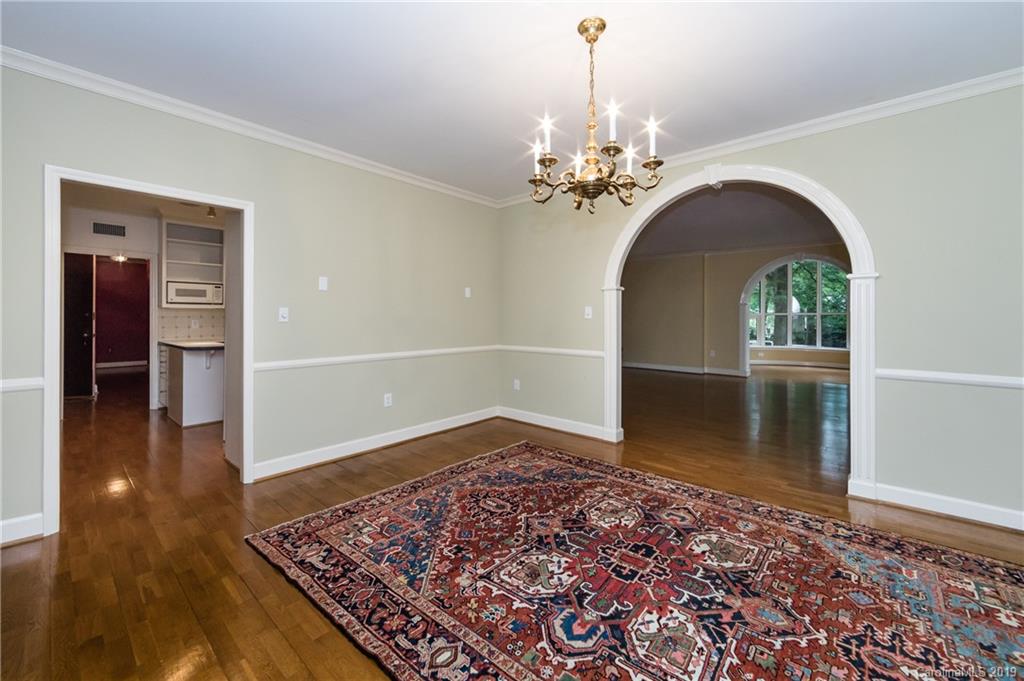 906 Cherokee Road Charlotte, NC 28207 - Photo 7 of 18 Gallery Image 7