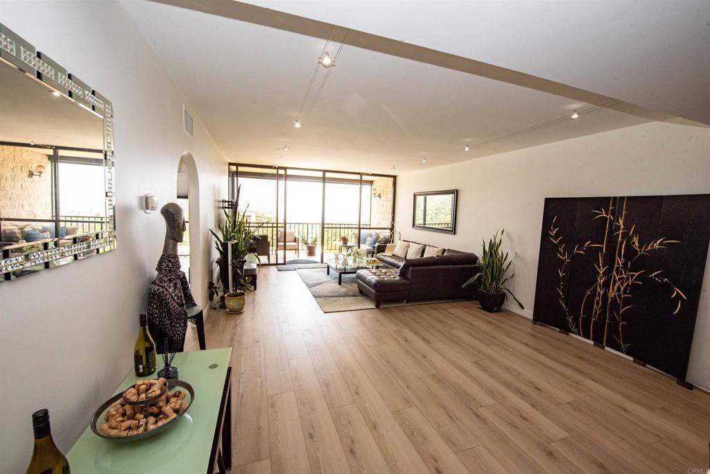 2500 Torrey Pines Road, Unit 902 La Jolla, CA 92037 - Photo 12 of 50