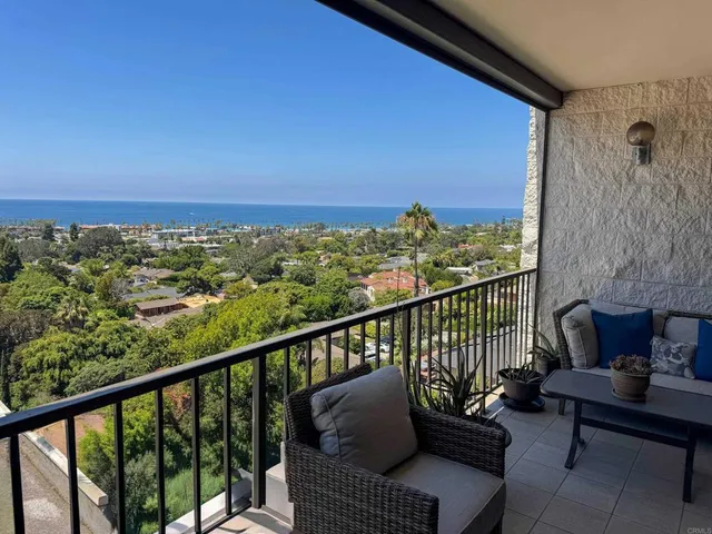 $1,795,000 | 2500 Torrey Pines Road, Unit 902, La Jolla, CA 92037