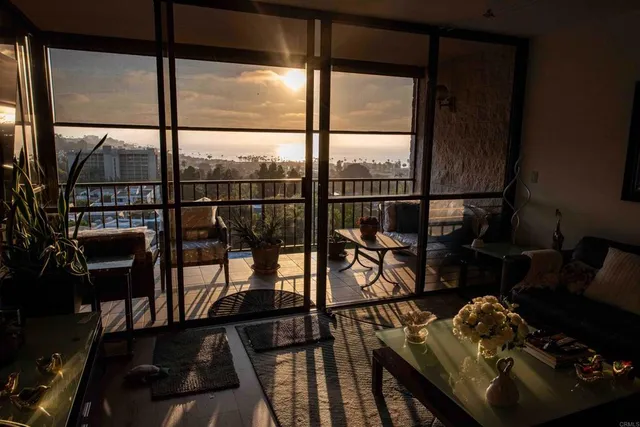 $1,795,000 | 2500 Torrey Pines Road, Unit 902, La Jolla, CA 92037