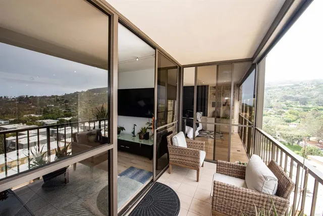$1,795,000 | 2500 Torrey Pines Road, Unit 902, La Jolla, CA 92037