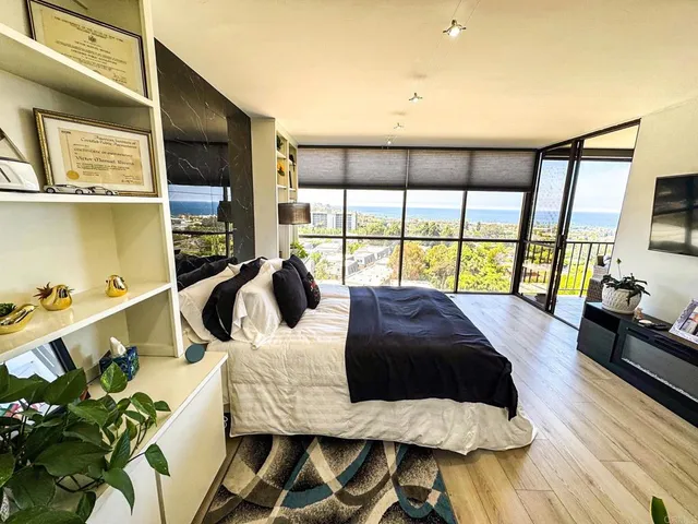 $1,795,000 | 2500 Torrey Pines Road, Unit 902, La Jolla, CA 92037