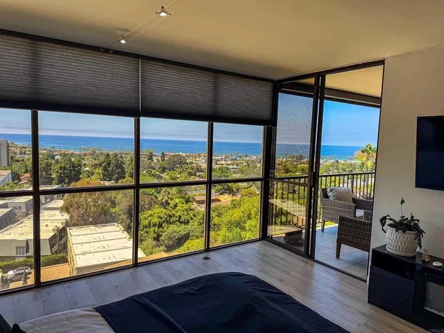 $1,795,000 | 2500 Torrey Pines Road, Unit 902, La Jolla, CA 92037