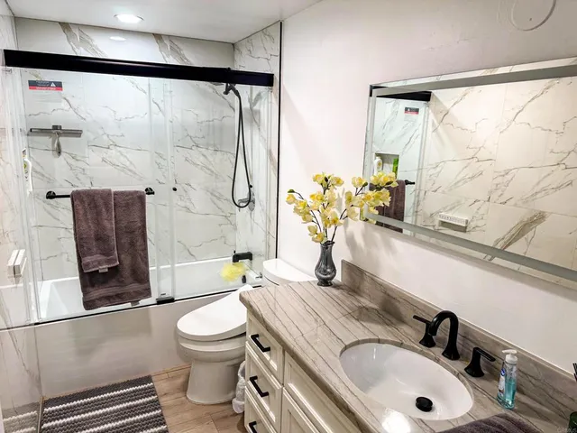 $1,795,000 | 2500 Torrey Pines Road, Unit 902, La Jolla, CA 92037