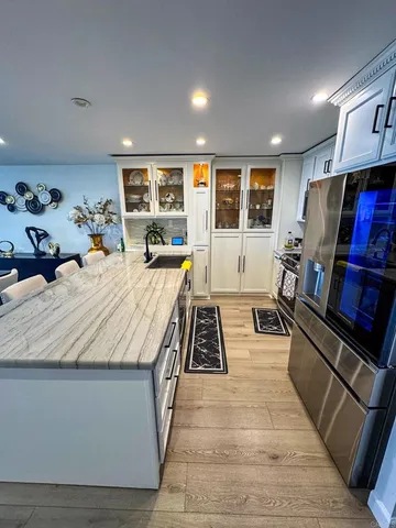 $1,795,000 | 2500 Torrey Pines Road, Unit 902, La Jolla, CA 92037