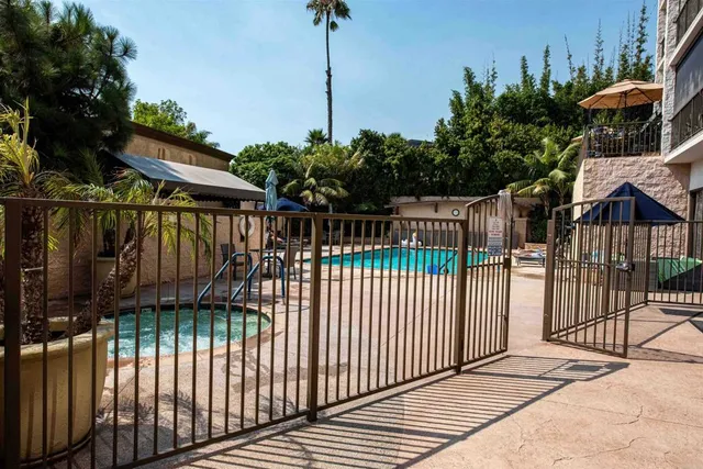 $1,795,000 | 2500 Torrey Pines Road, Unit 902, La Jolla, CA 92037