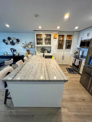 $1,795,000 | 2500 Torrey Pines Road, Unit 902, La Jolla, CA 92037