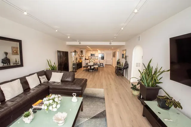 $1,795,000 | 2500 Torrey Pines Road, Unit 902, La Jolla, CA 92037