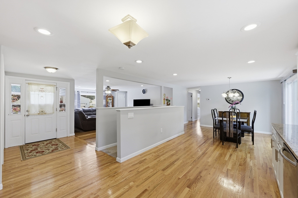 86 Scarsdale Road Springfield, MA 01129 - Photo 15 of 40