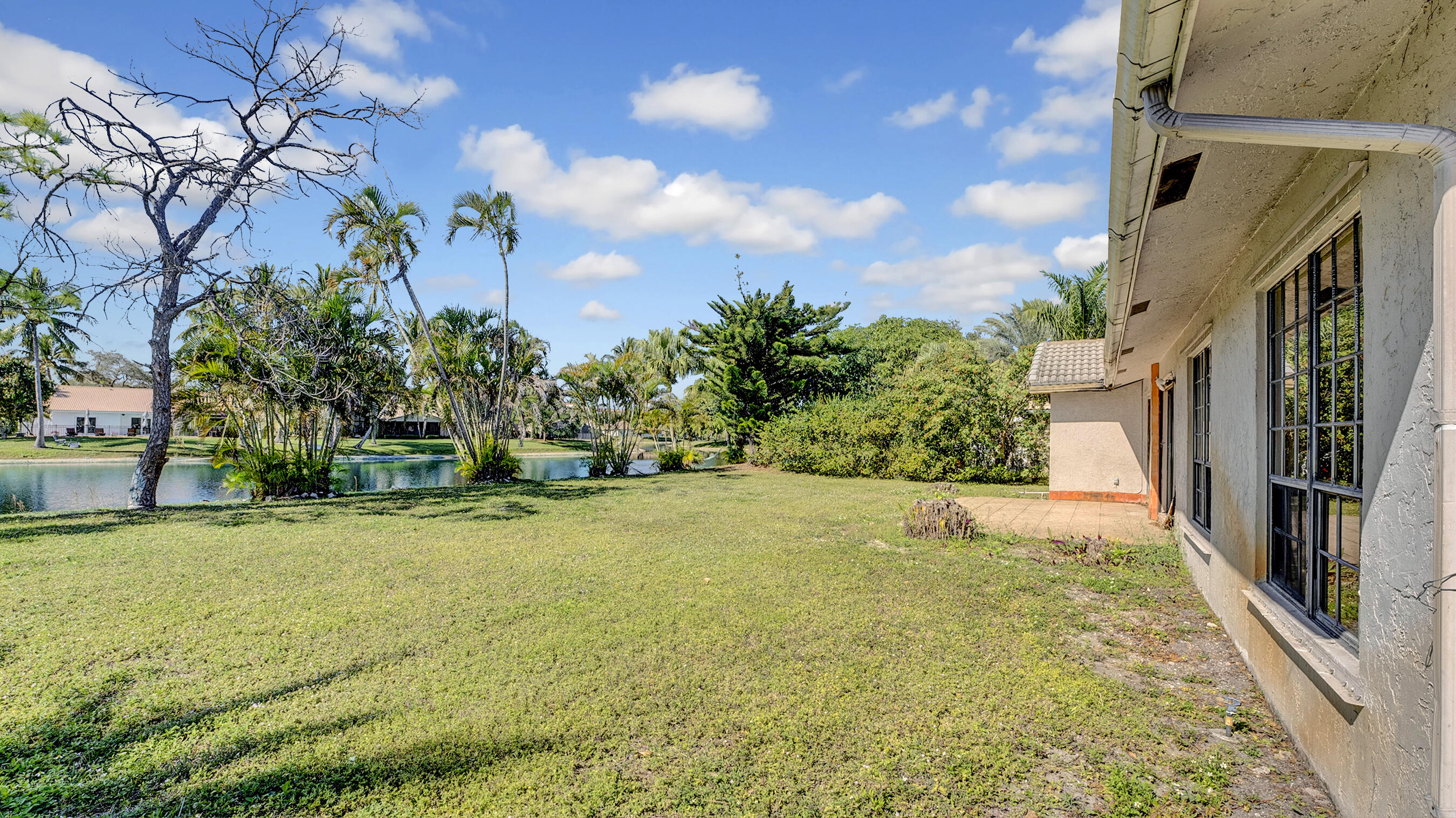 21363 Chinaberry Drive Boca Raton, FL 33428 - Photo 5 of 10 DSC06436