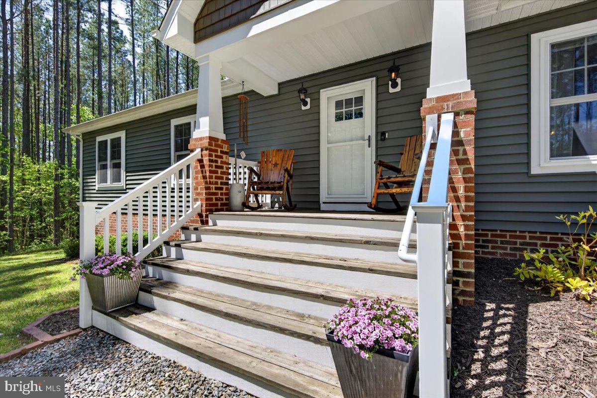 844 Manchester Road Bumpass, VA 23024 - Photo 3 of 65 Front Porch