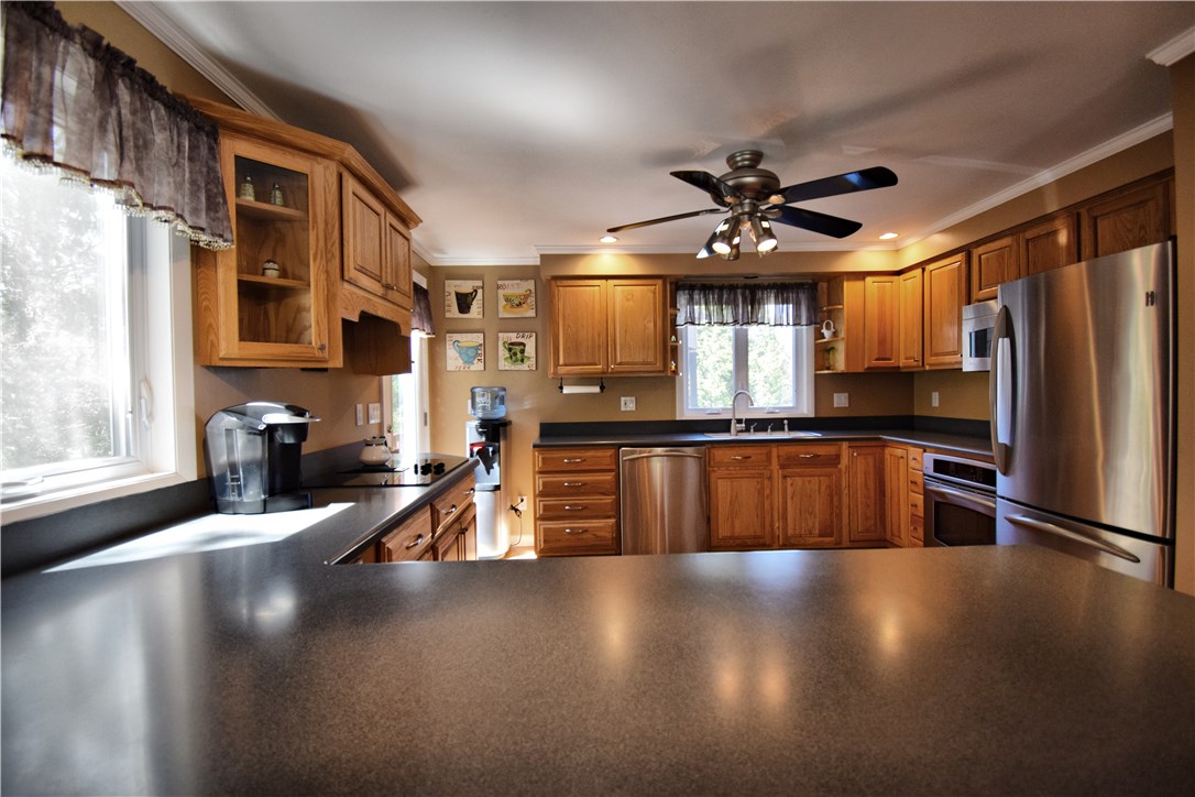 16 Stuart Street Warren, RI 02885 - Photo 5 of 20 Gallery Image 5