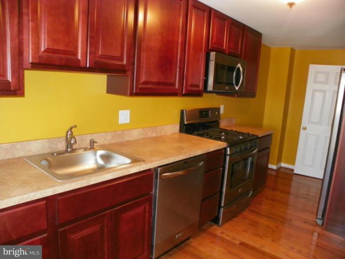 1325 Halstead Road Parkville, MD 21234 - Photo 3 of 11 Kitchen