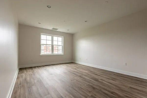 $2,825 | 26 New Derby Street, Unit 407, Salem, MA 01970