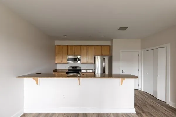 $2,825 | 26 New Derby Street, Unit 407, Salem, MA 01970