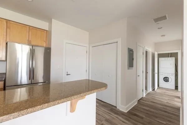 $2,825 | 26 New Derby Street, Unit 407, Salem, MA 01970