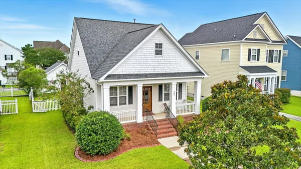 $349,900 | 203 Hydrangea Street, Summerville, SC 29483