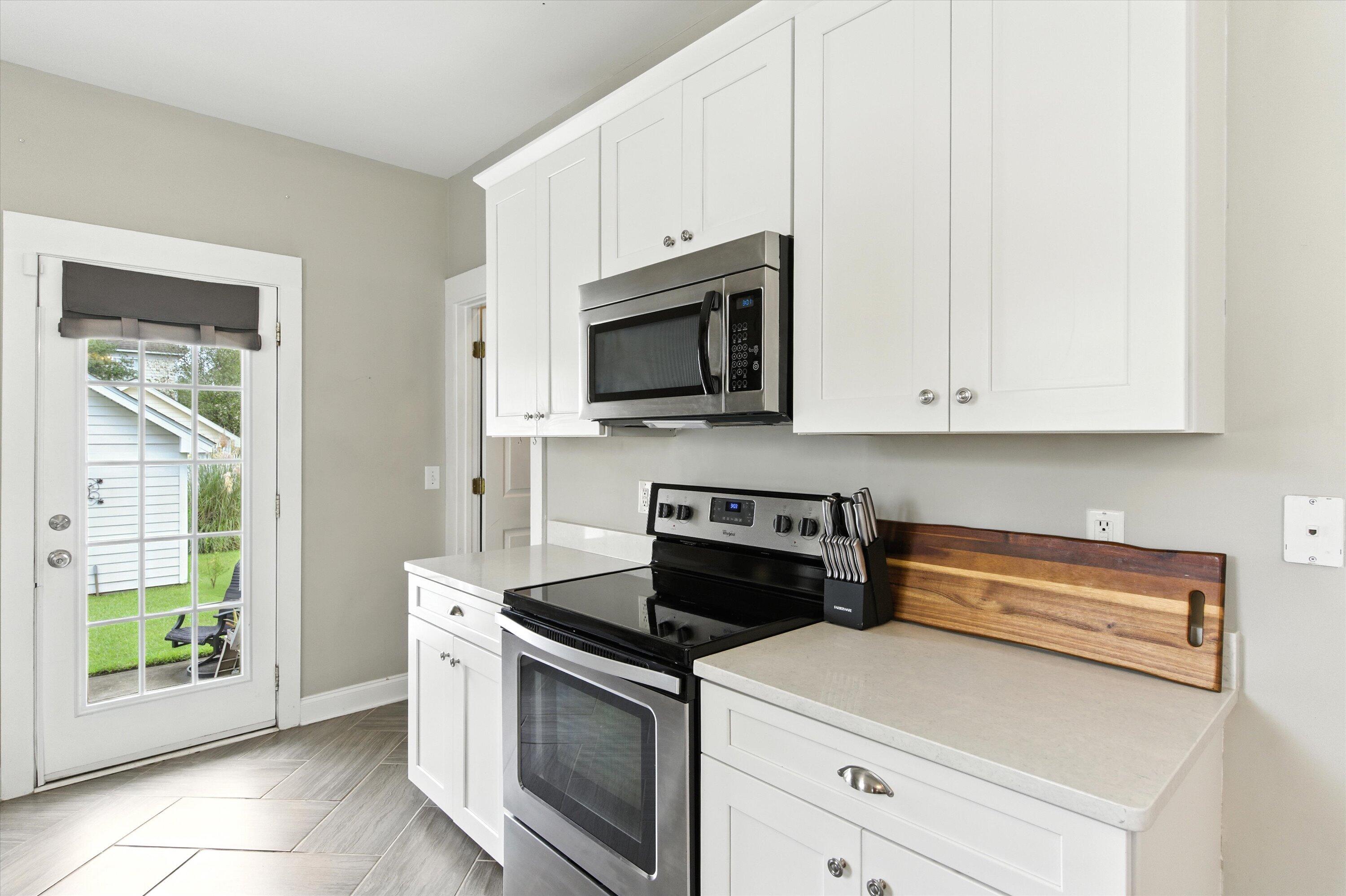 203 Hydrangea Street Summerville, SC 29483 - Photo 14 of 42 18-020_DSC05857