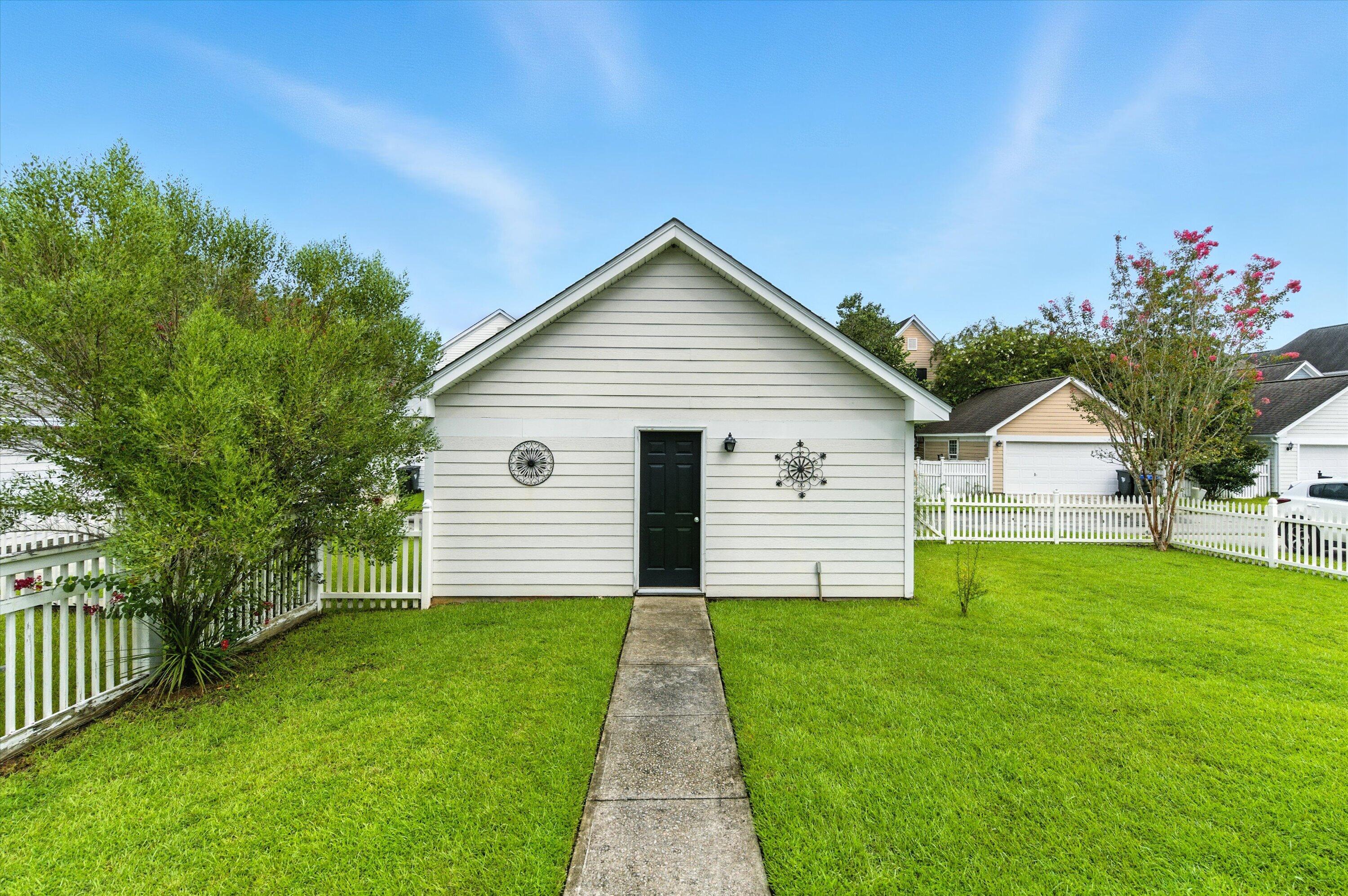 203 Hydrangea Street Summerville, SC 29483 - Photo 29 of 42 34-040_DSC05923