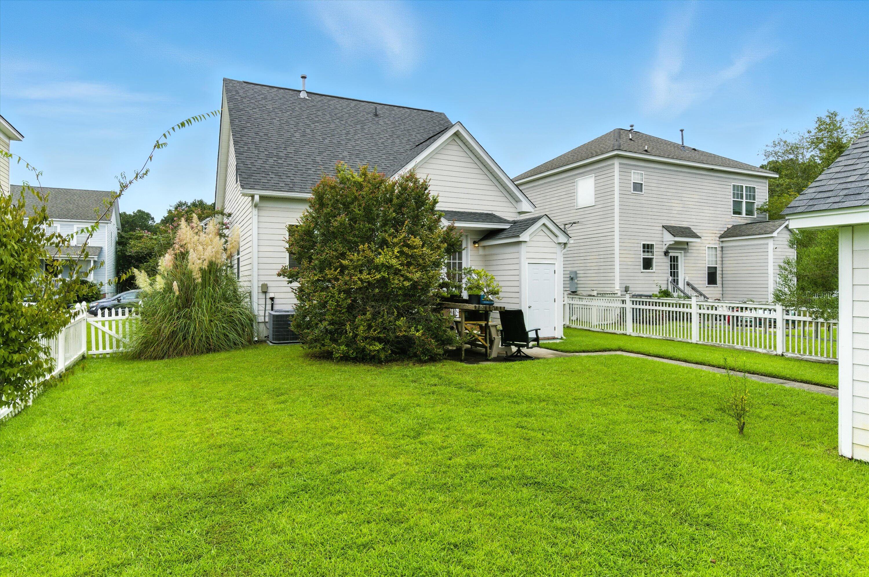 203 Hydrangea Street Summerville, SC 29483 - Photo 31 of 42 36-008_DSC05905