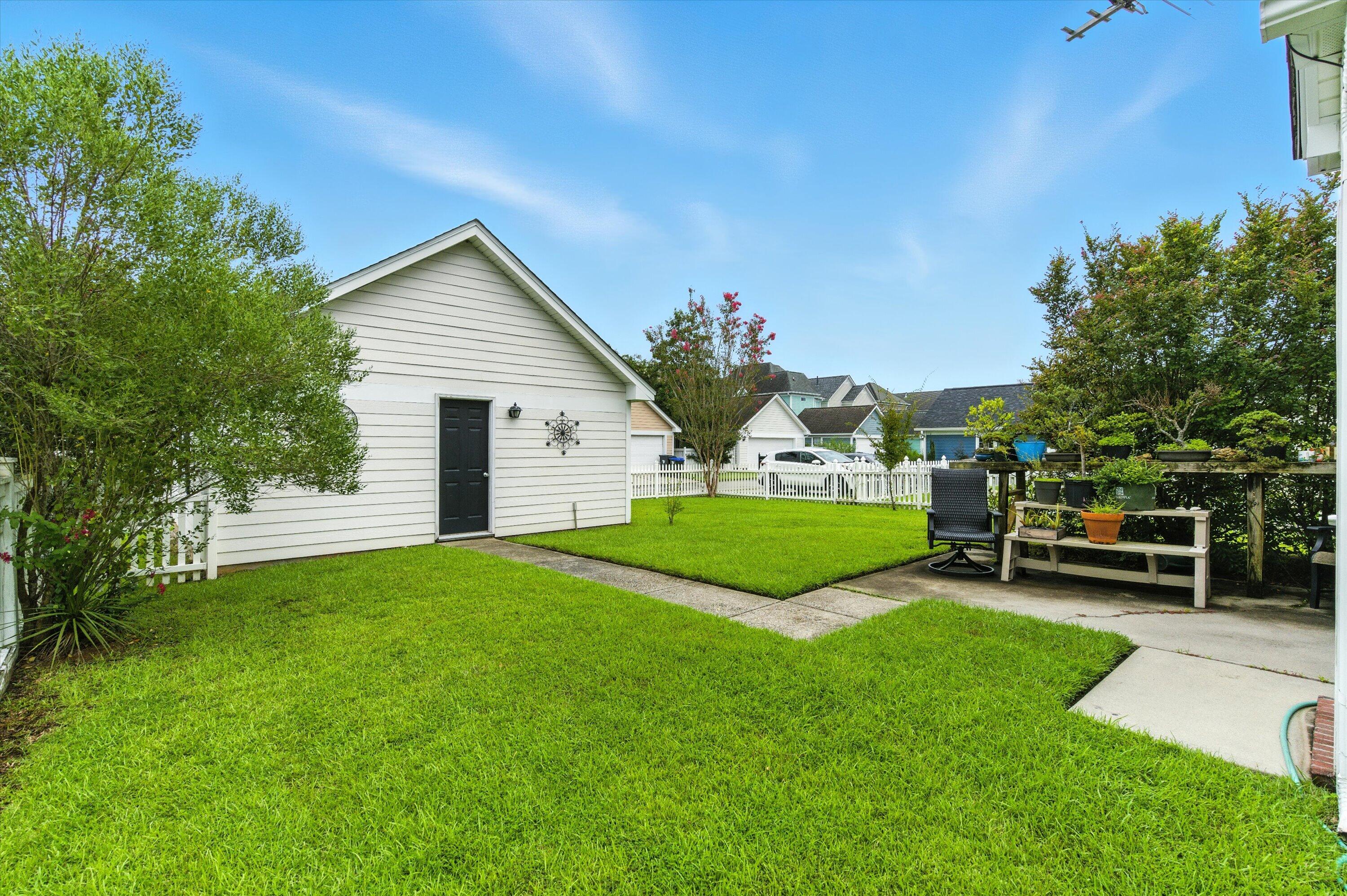 203 Hydrangea Street Summerville, SC 29483 - Photo 32 of 42 37-037_DSC05899