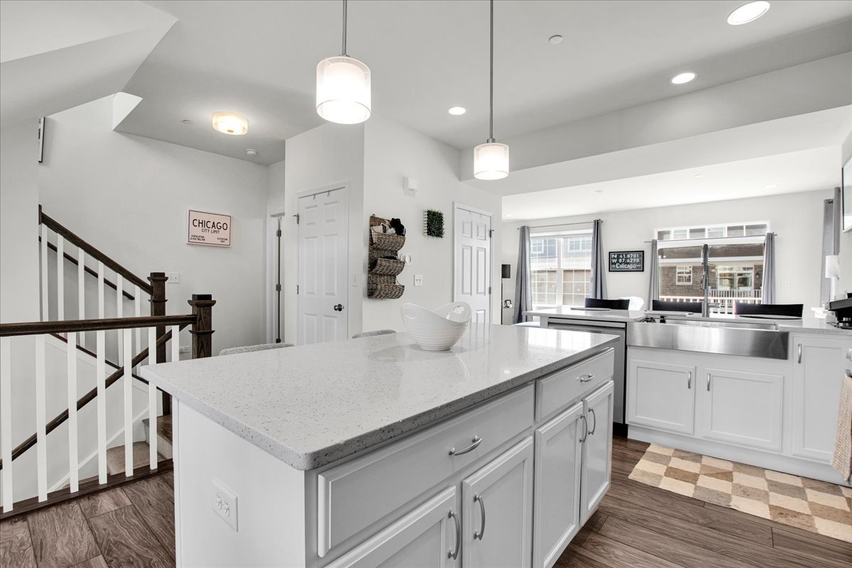 2937 Madison Drive Naperville, IL 60564 - Photo 11 of 46 Gallery Image 11